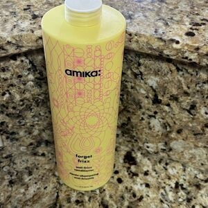 Amika Anti-Frizz Conditioner 1L